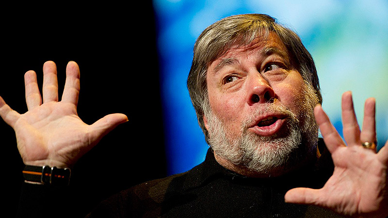 Steve Wozniak contra Elon Musk