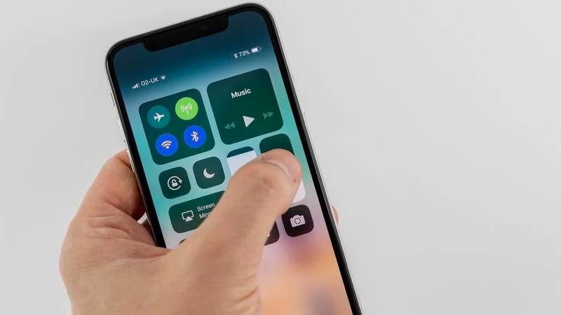 Según unos analistas Apple no abandonaría las pantallas LCD en 2019