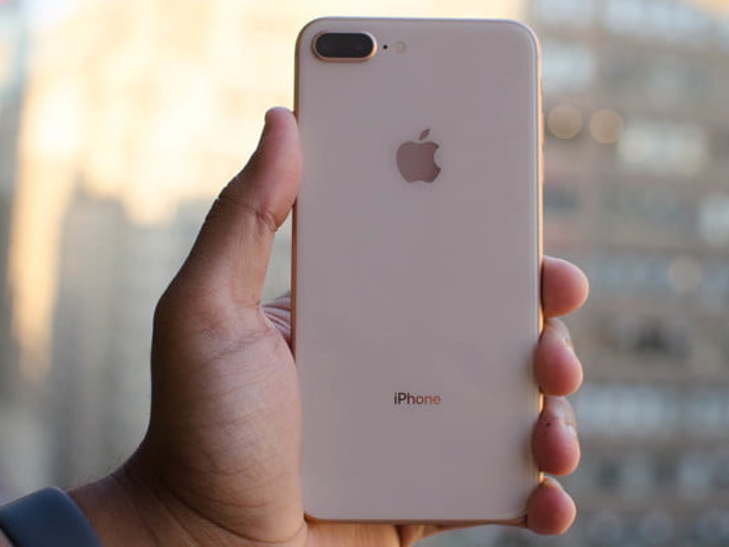 Los iPhone 2019 vendrían sin la palabra "iPhone" en su parte trasera