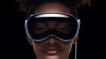 Vista de una persona con las Apple Vision Pro en su cara