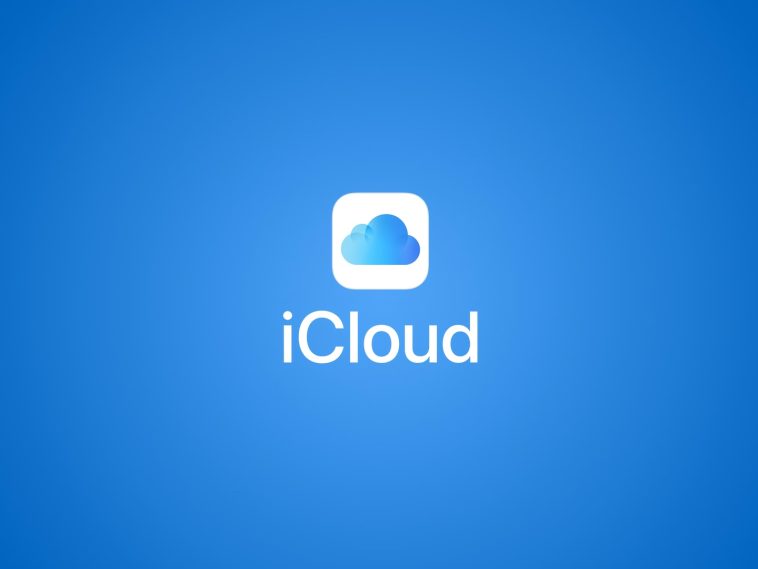 imagen donde se ve el logo de iCloud sobre un fondo azul