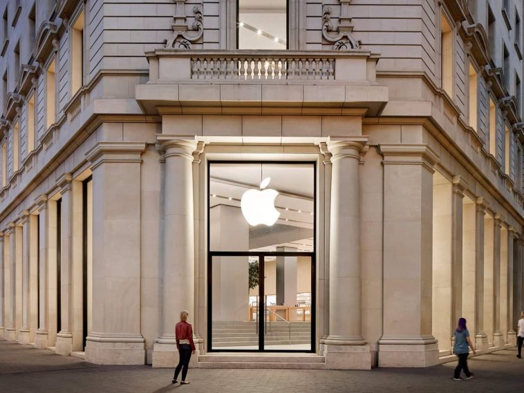 imagen donde se ve una foto del edificio de la app store de Passeig de Gracia de Barcelona