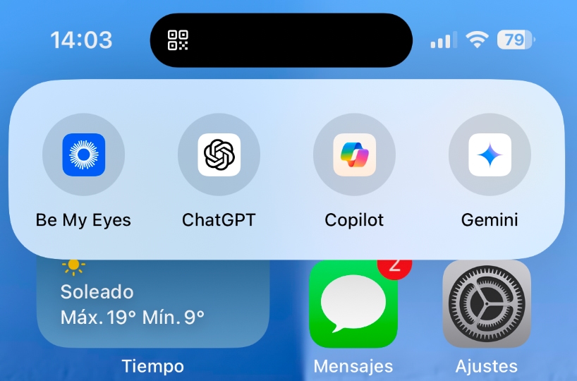 imagen donde se aprecia la homescreen del iPhone de fiebrematica con el botón de acción pulsado